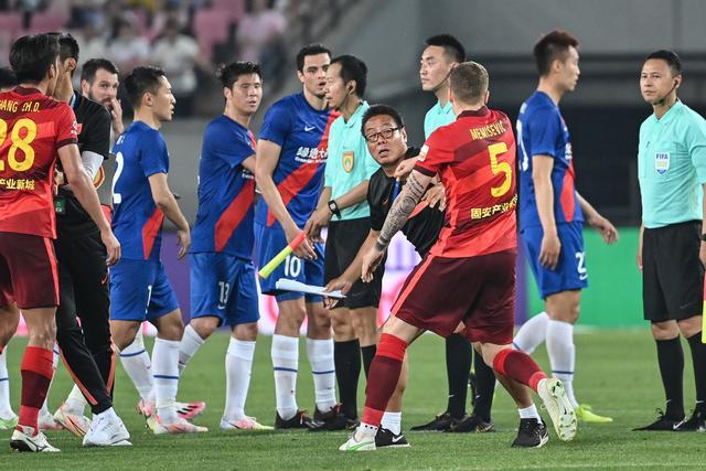 刘铮：还在与上海队讨论和沟通 尚未正式续约